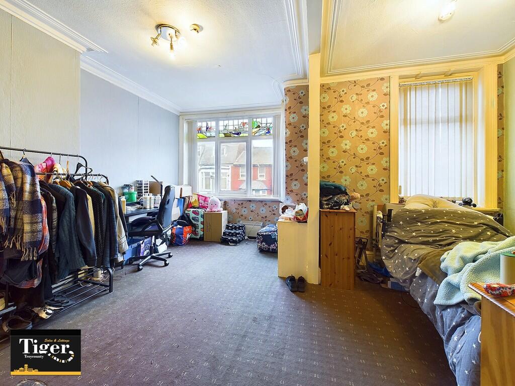 CAM03440G0-PR0256...