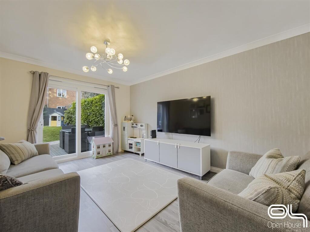 Mason Cresent, Swadlincote (5).jpg