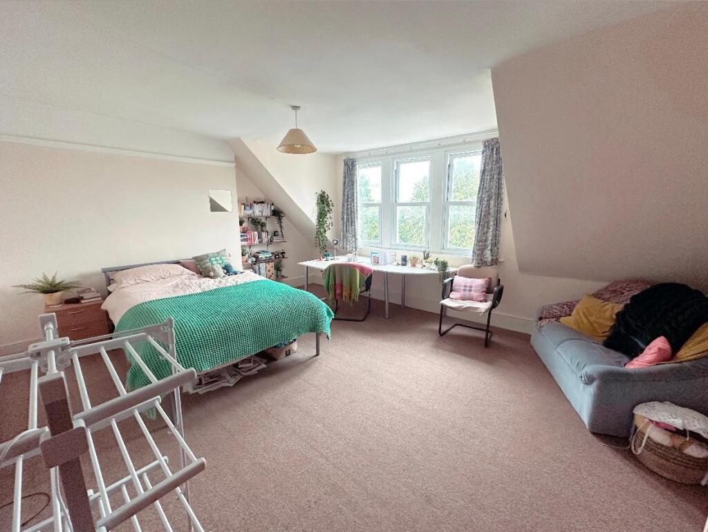 WhatsApp Image 2024-03-18 at 12.17.52 (1).jpeg