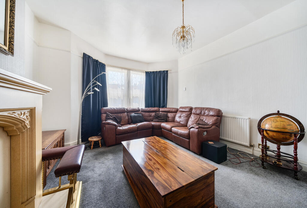 1304743-5-6842f2b...