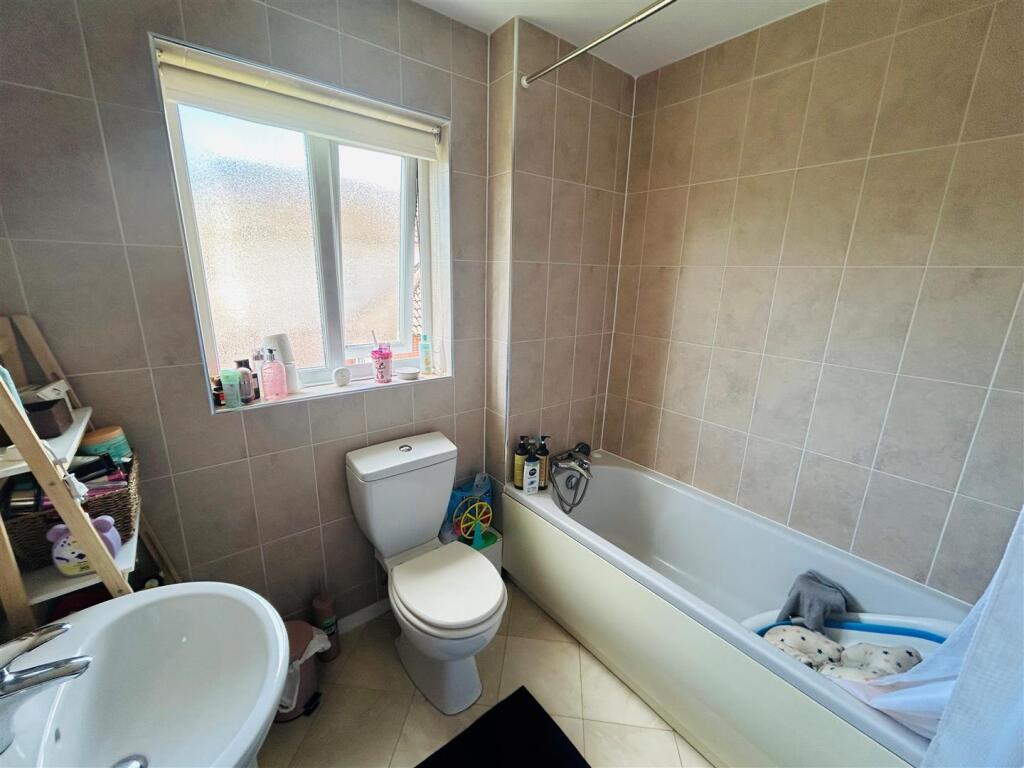 Bath1.jpg