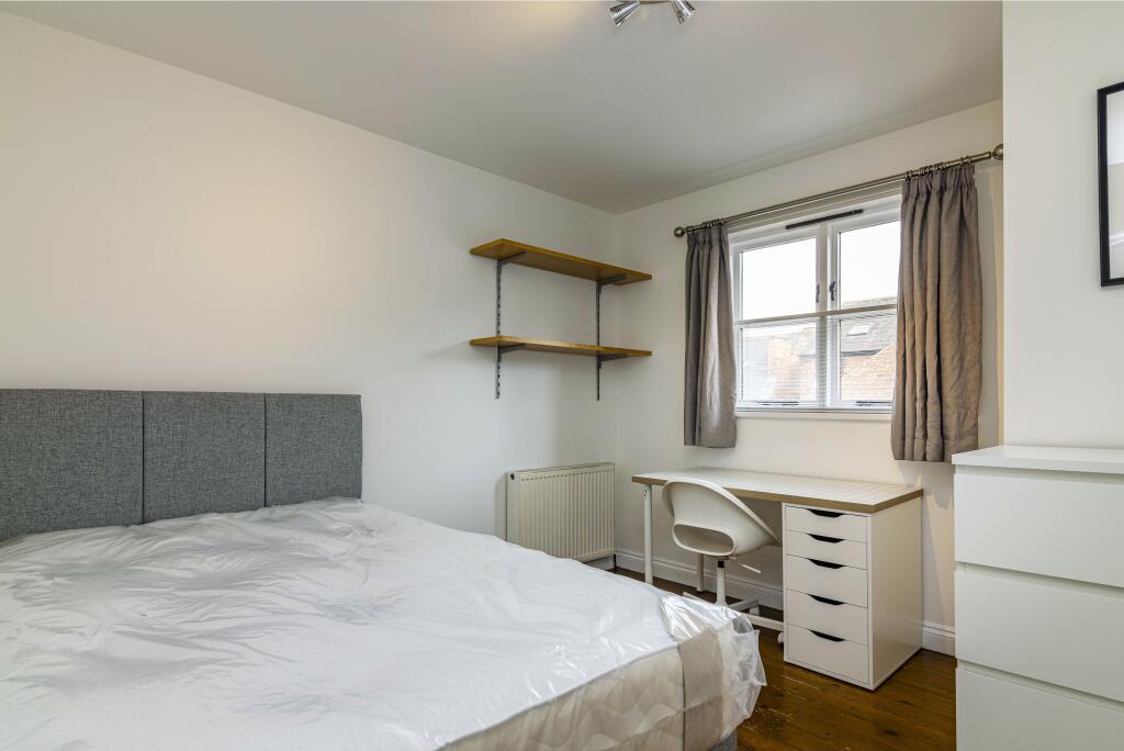 10-12DouglasRoad-20