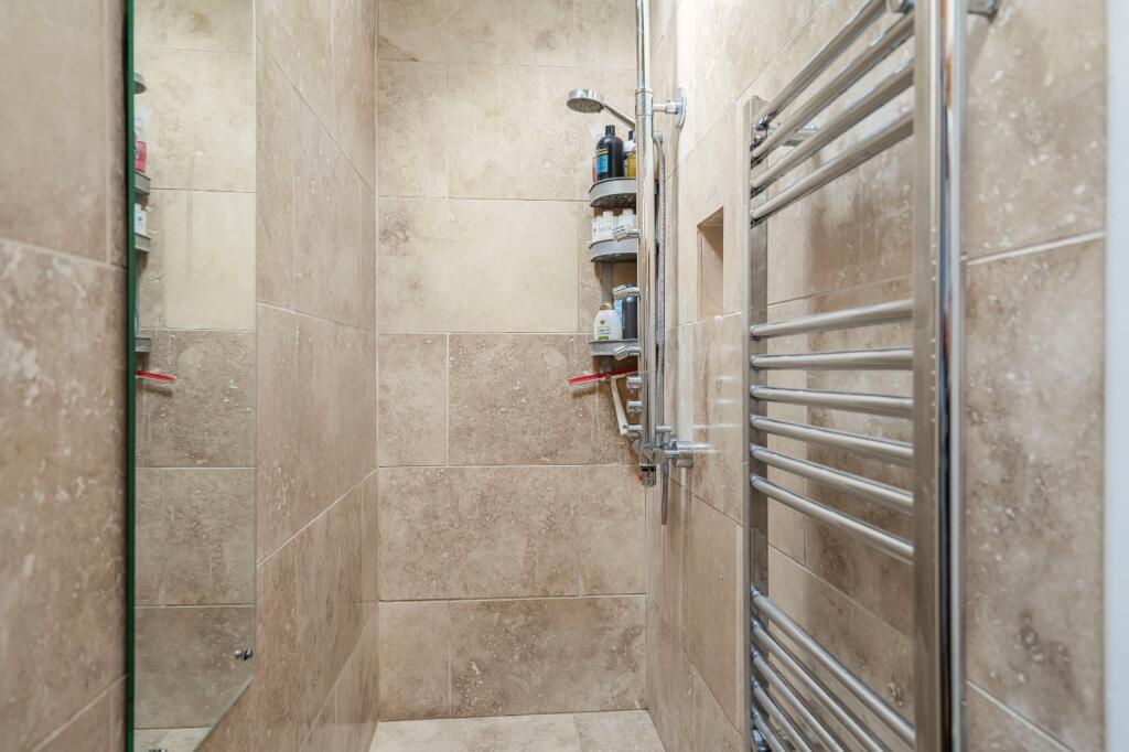 Shower Room Gfloor
