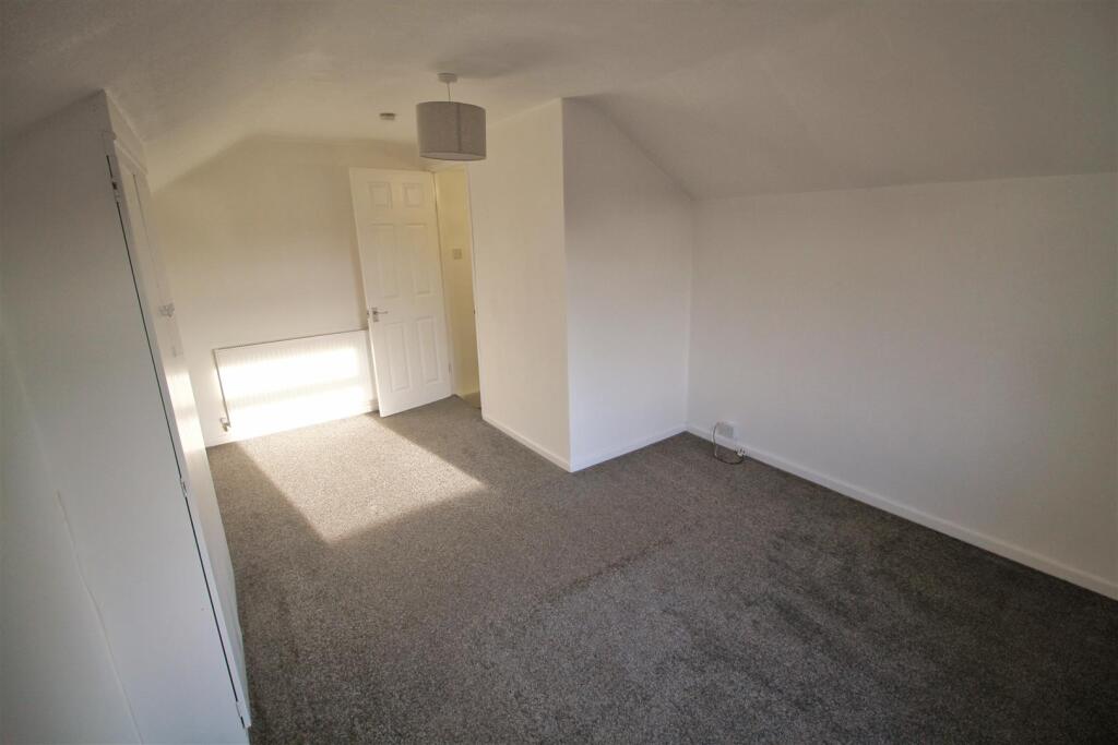 Bedroom,.jpg