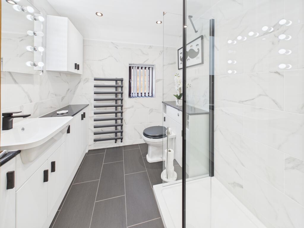 Ensuite Bathroom