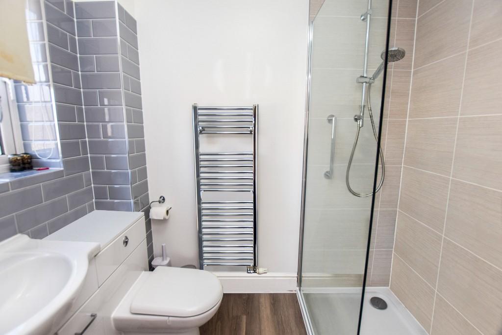 Main ensuite