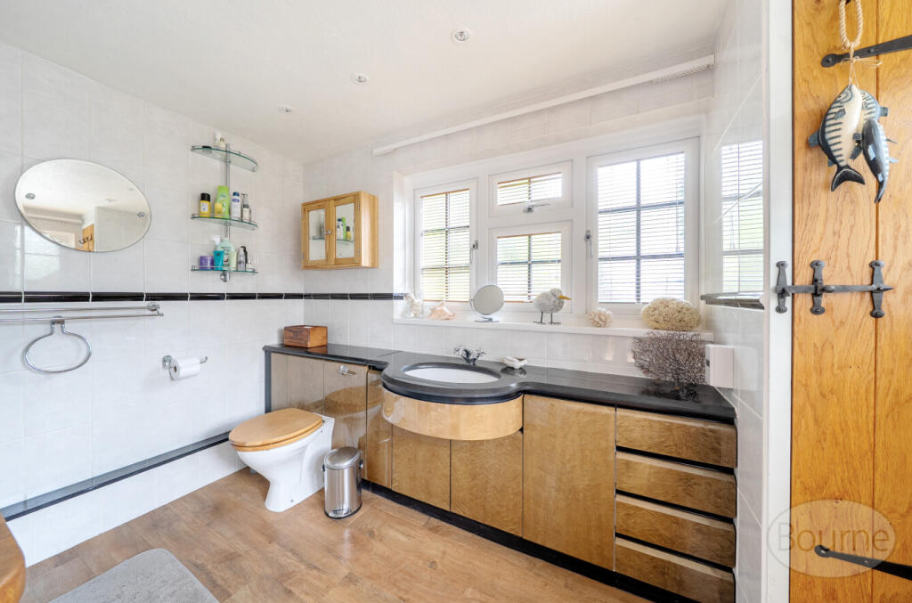 b16bd302-6377-4f1...