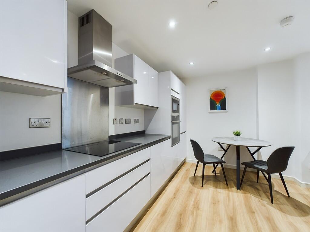 Kitchen/Dining