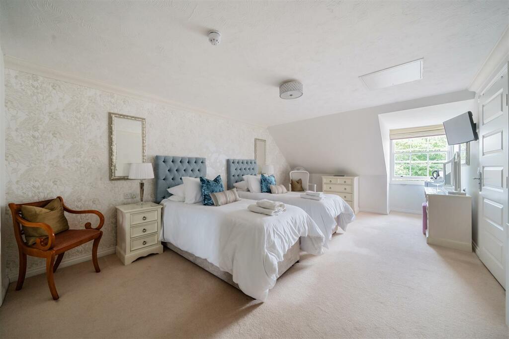 Owners Guest Suite.jpg