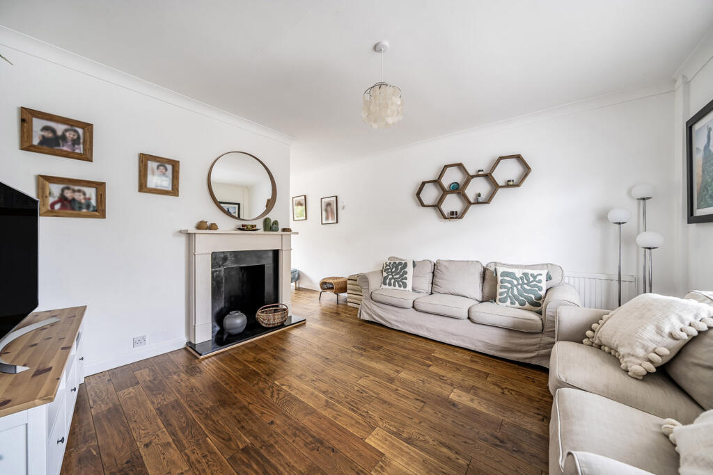 1327445-3-6879382...