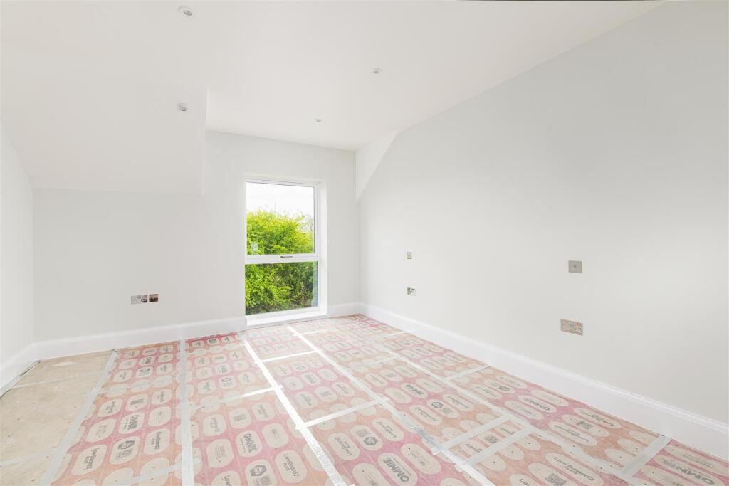 Bedroom3.jpg