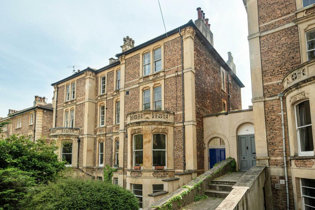 Exterior_2.jpg