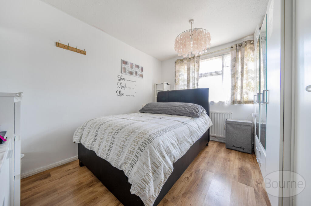 0b18684f-c348-439...