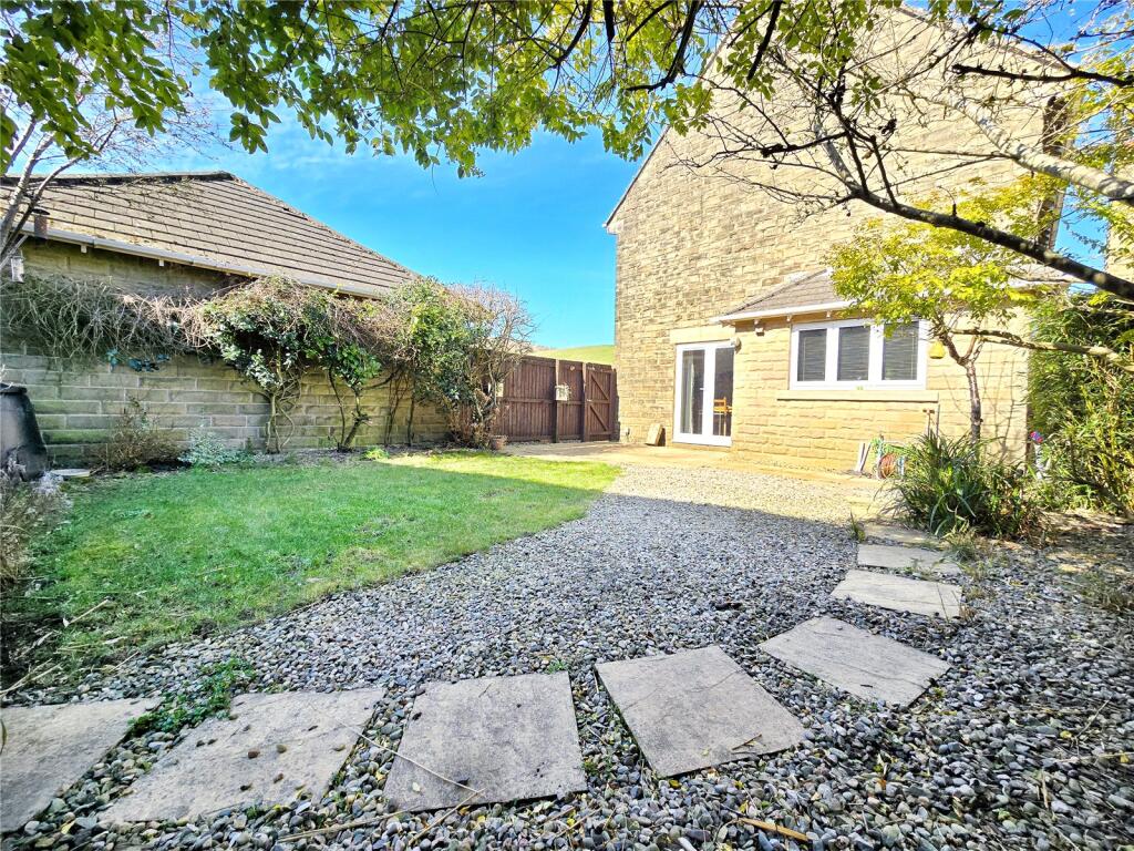 Patio &amp; Lawn Gardens