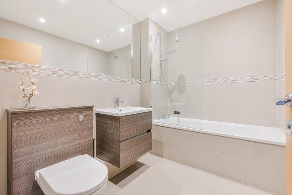 CHESSINGTON ROAD -6.jpg