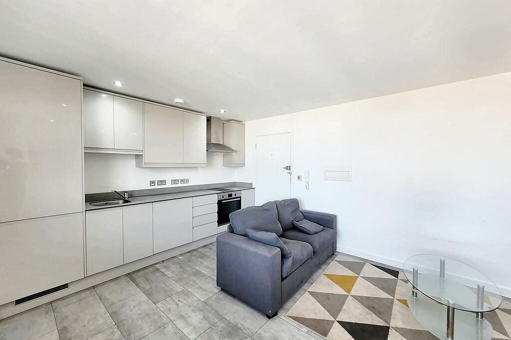 20a6324d-8b7f-494...