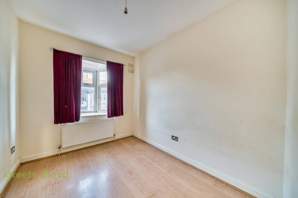 8488e700-3870-46a...