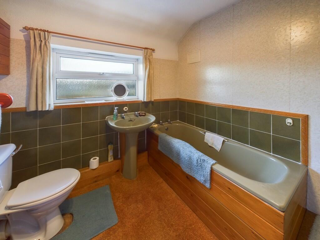 CAM02854G0-PR0267...