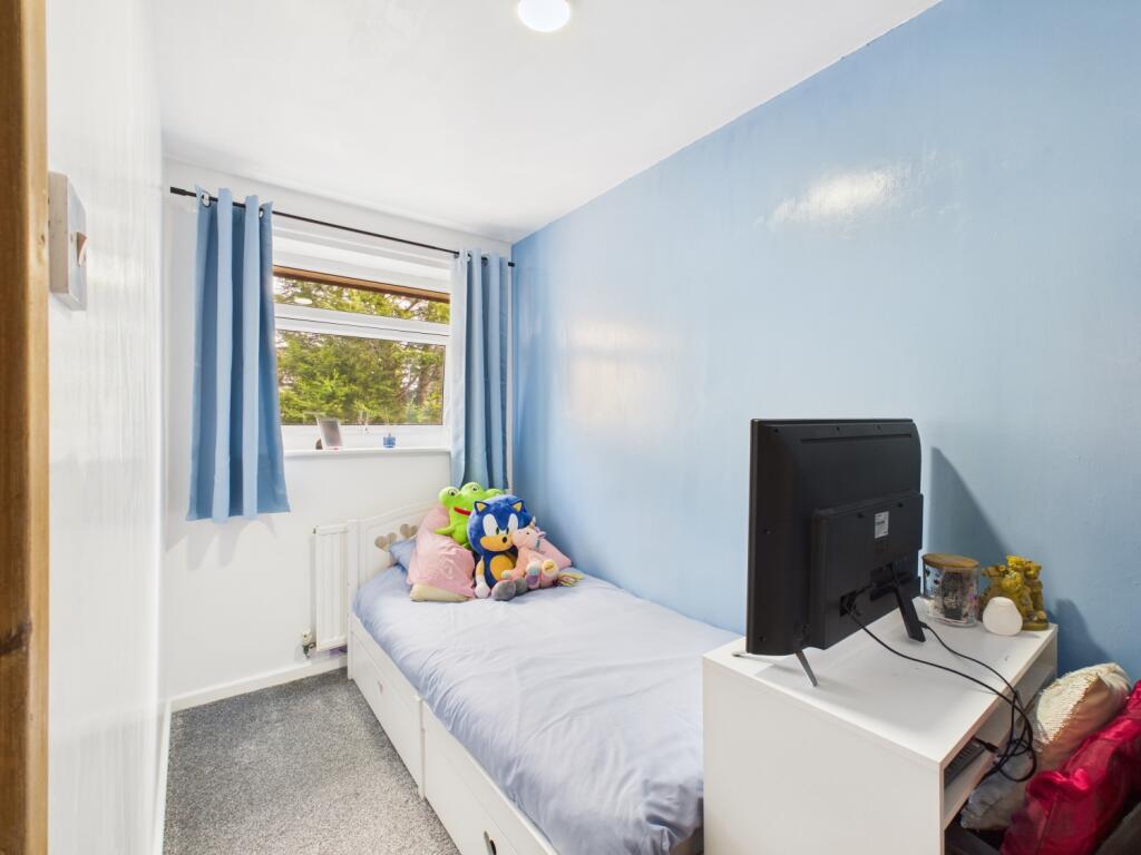 CAM03729G0-PR0163-STILL004