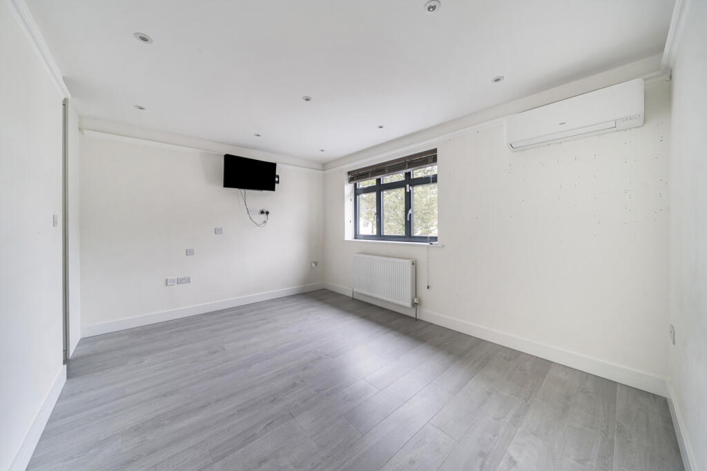 1369137-17-68ed14...