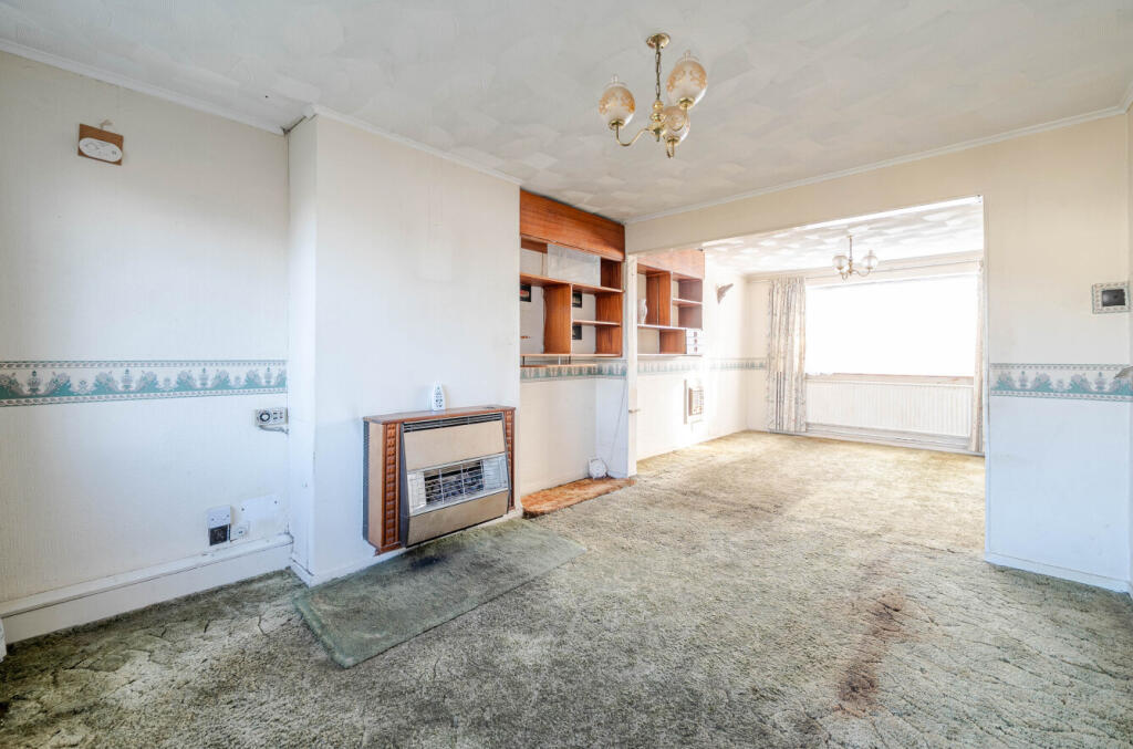Lounge / Dining Room