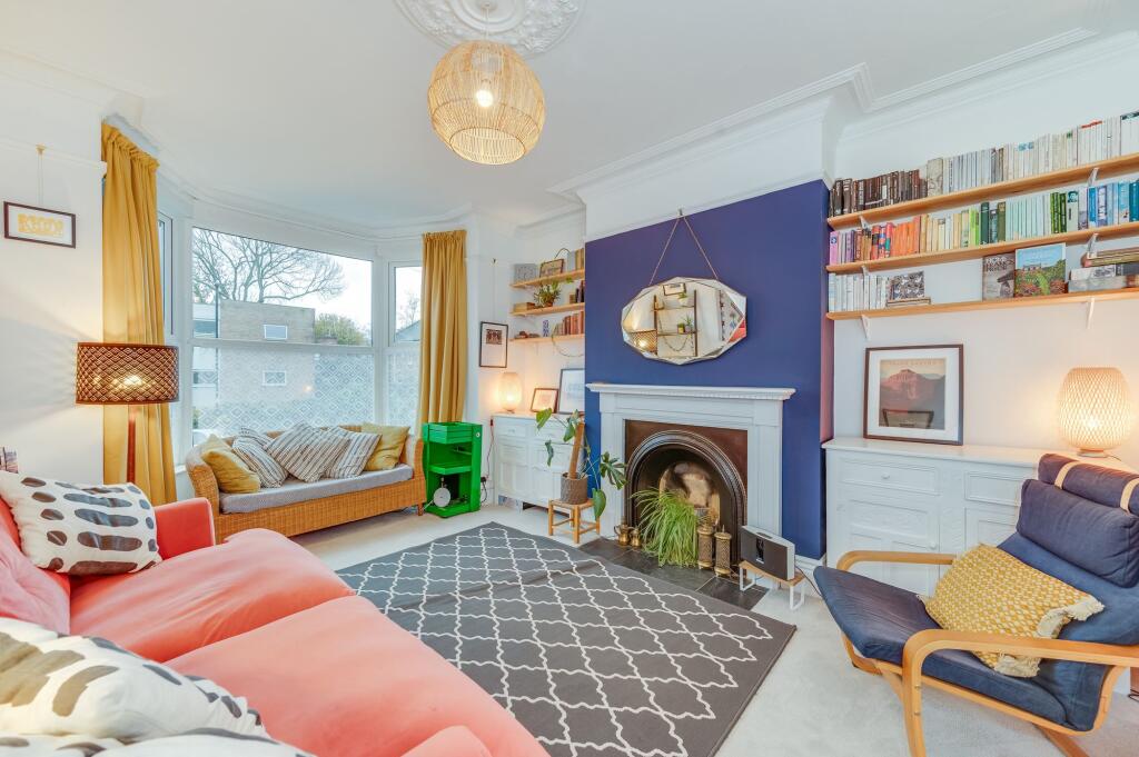 KITCHEN, DINER AND LIVING ROOM