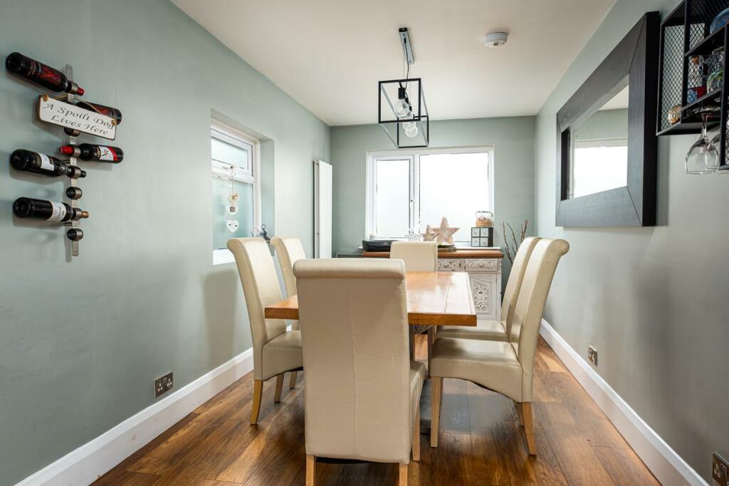 Dining_Room - Copy.jpg