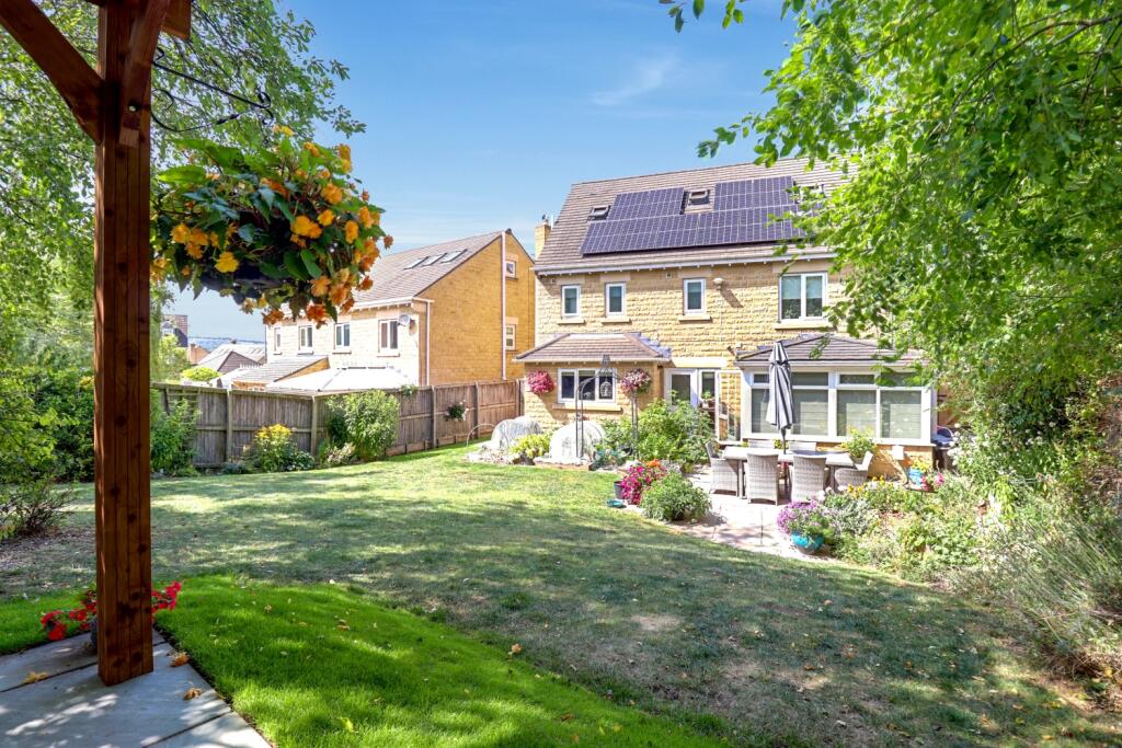 32- Rob Hammond EweMove Pontefract