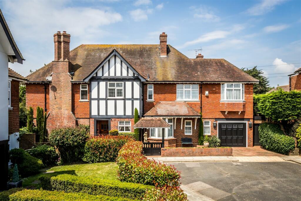 7 Dyke Close-31.jpg