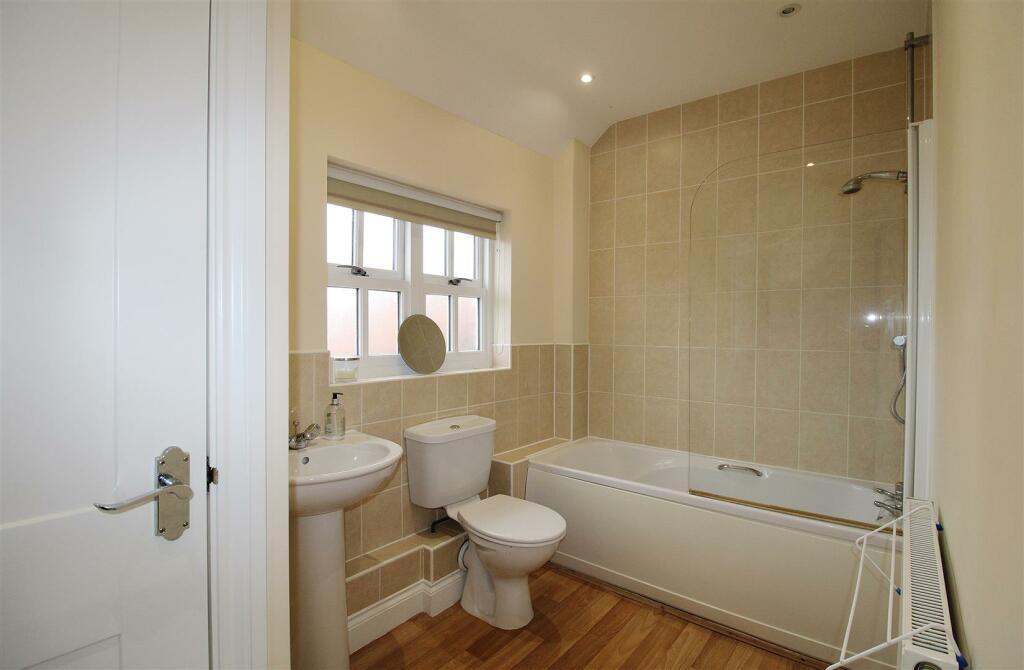 Flat Bathroom