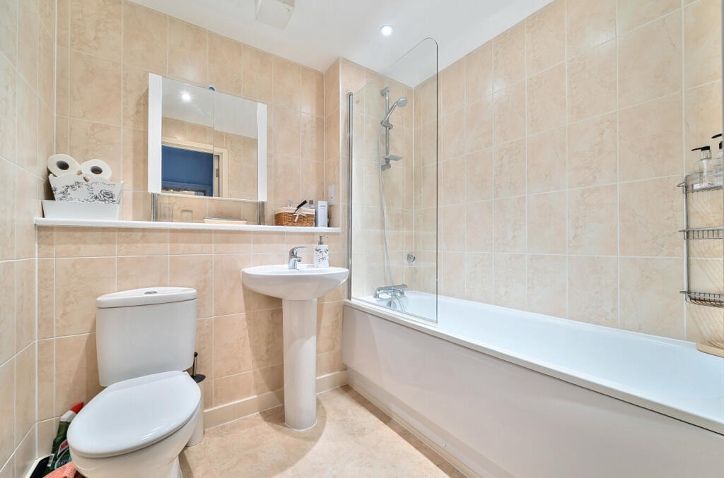 1326173-6-687a383...