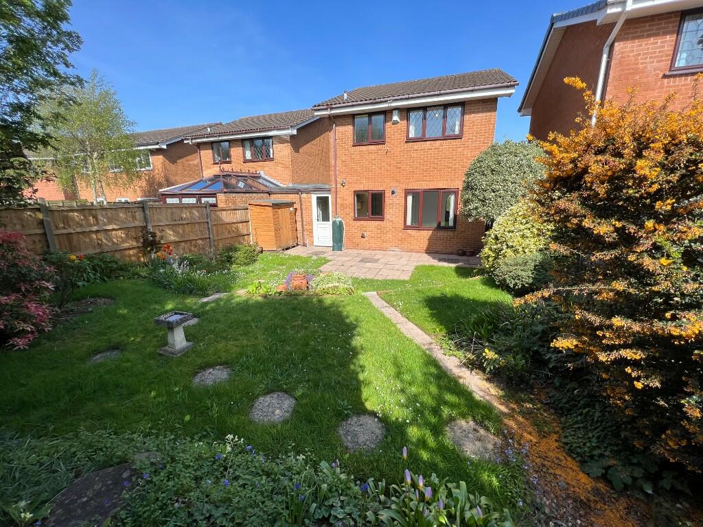 SOUTH FACING GARDEN