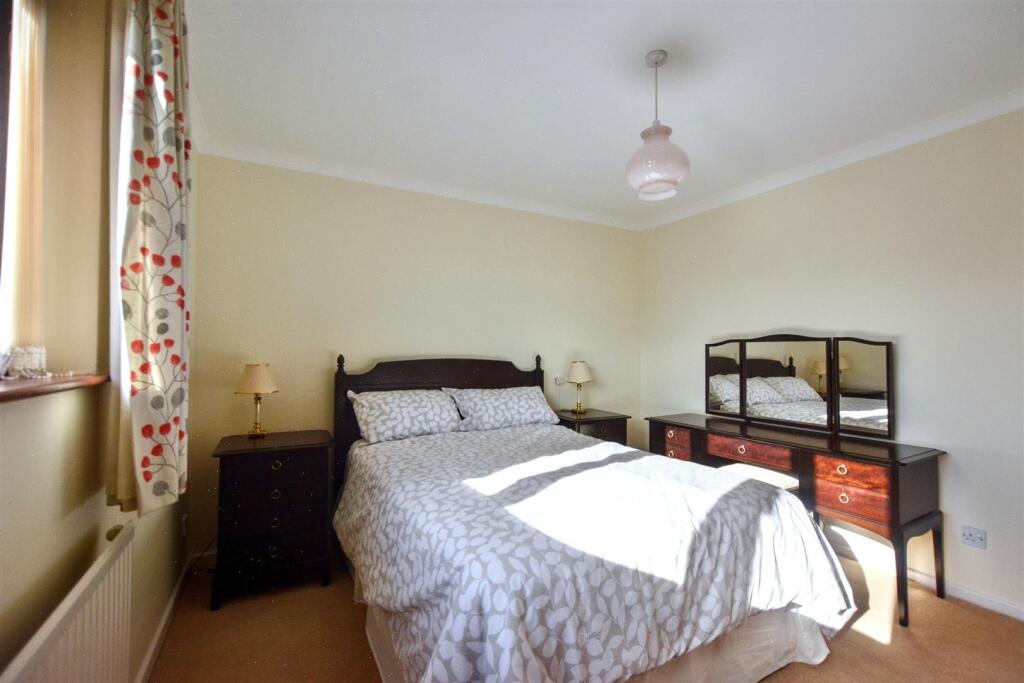 Bedroom 3_2.jpeg