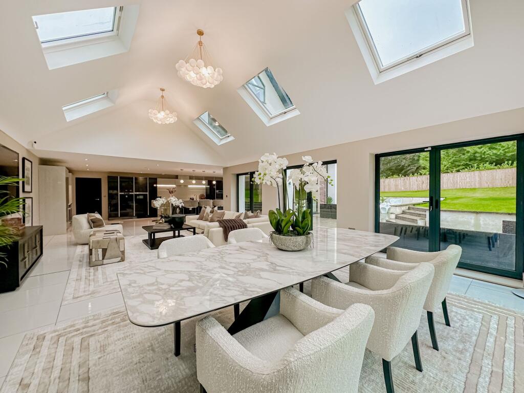 Caldy Road, Caldy, CH48