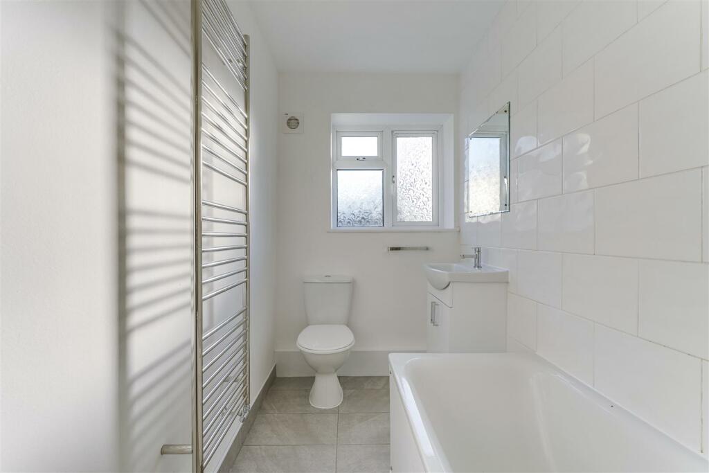 42 Gordon Hill-5.jpg