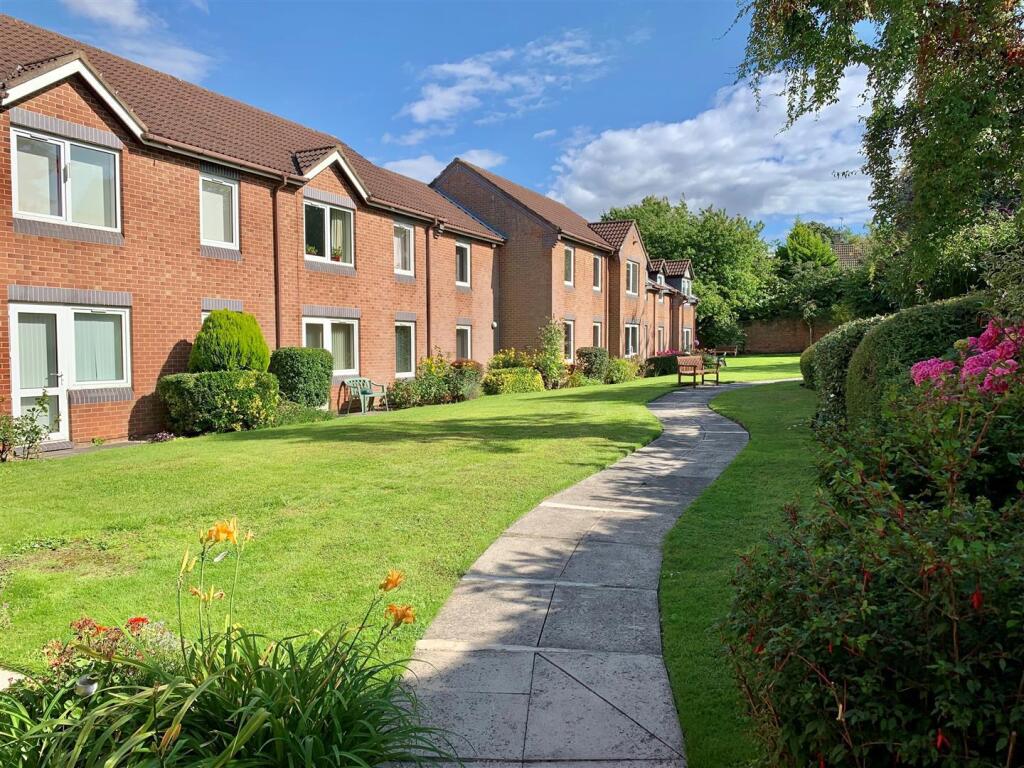 Haldenby garden 4.jpg