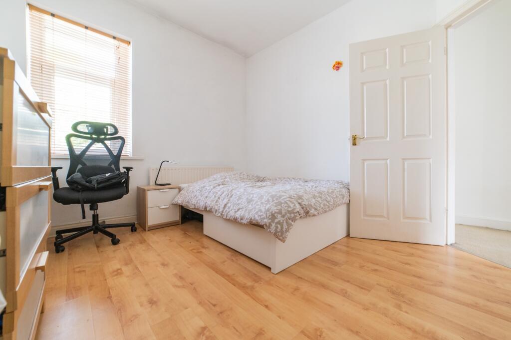 Call 02920 454555 to secure your viewing_11