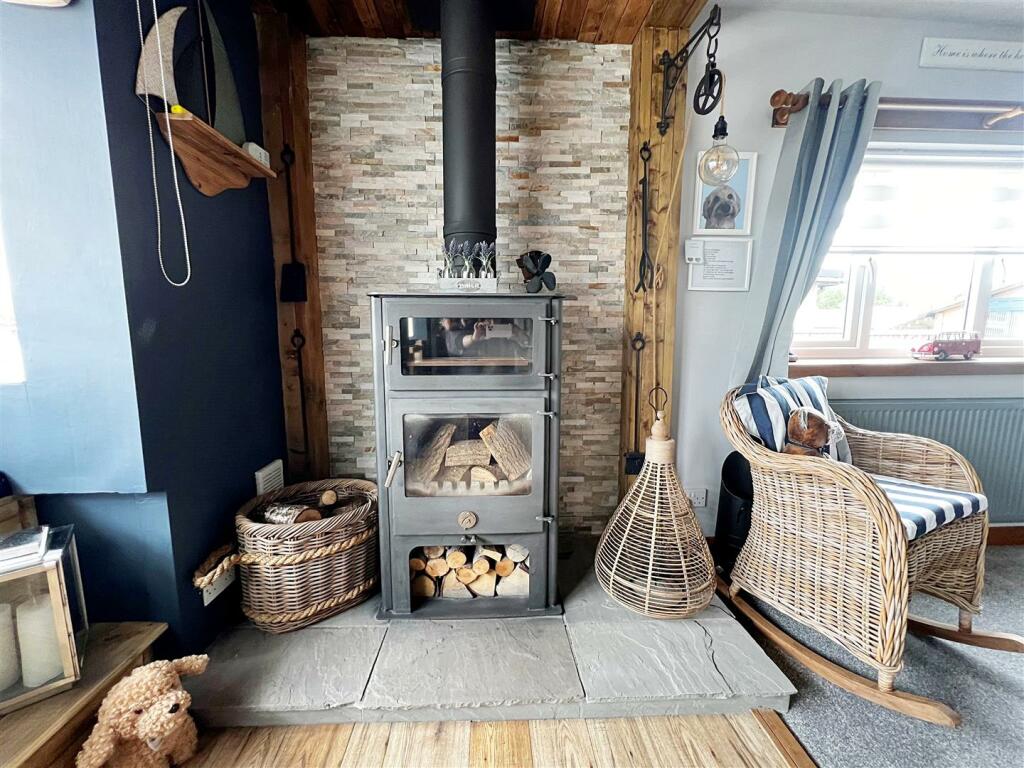 LOG BURNER PIZZA OVEN JULY 24 - NEW.jpg
