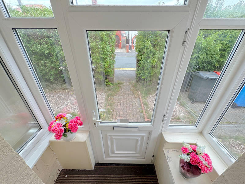 First Floor Apartment - Entrance Porch