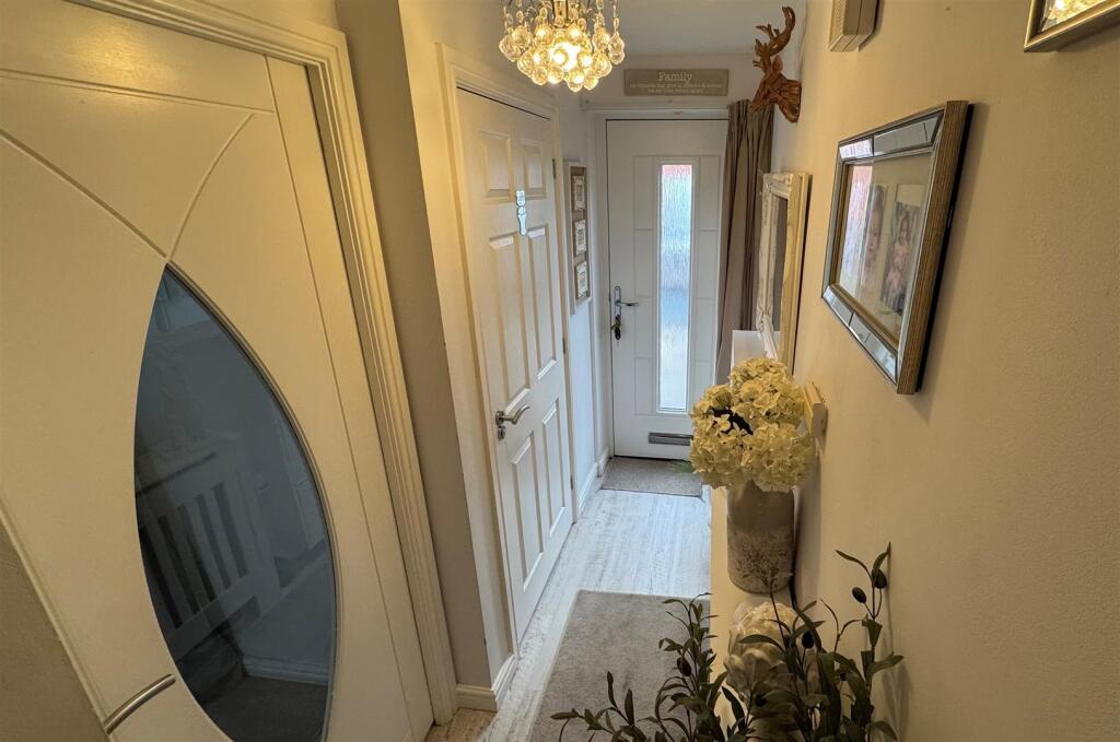 Hall (3).jpg