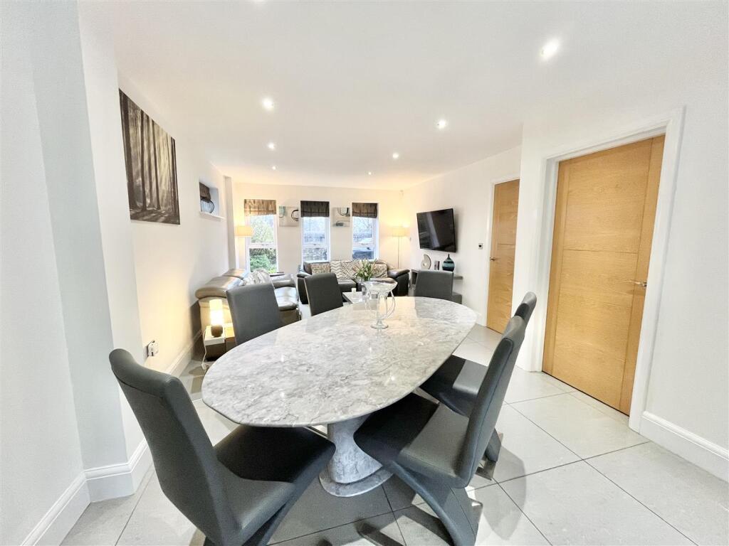 Living &amp; Dining Area