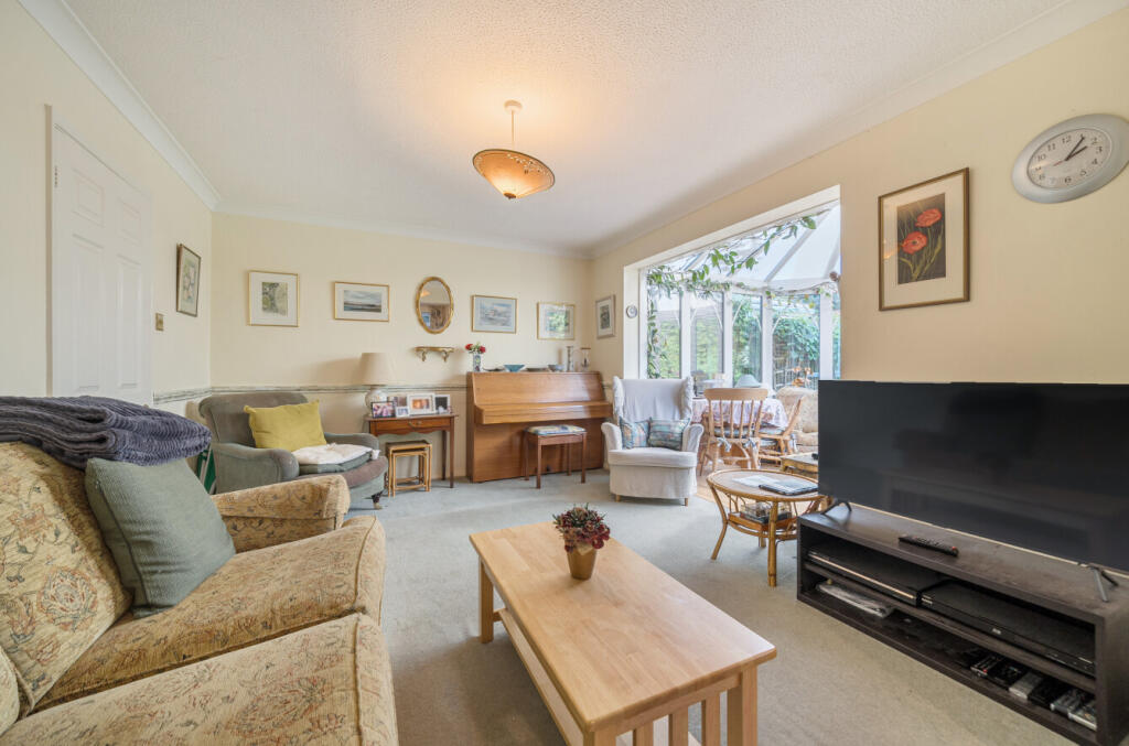 1329511-3-689368c...