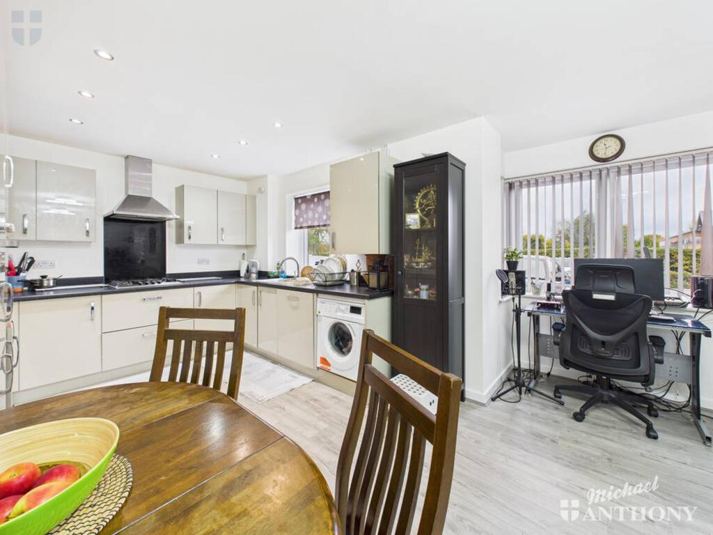 CAM03852G0-PR0464-STILL001-thumbnail-h750-70