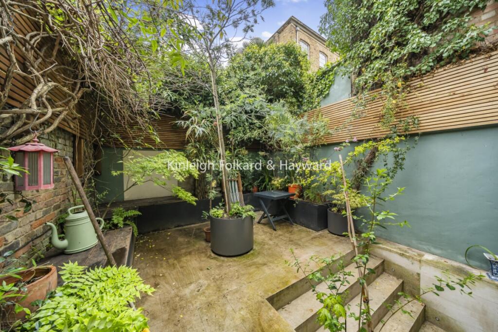 d7881834-b0cf-41e8-a