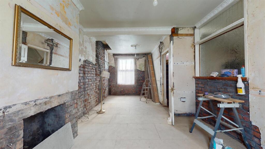Living/Dining Room