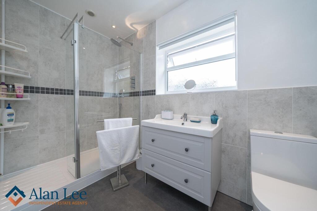 Shower Room (Ground Floor)