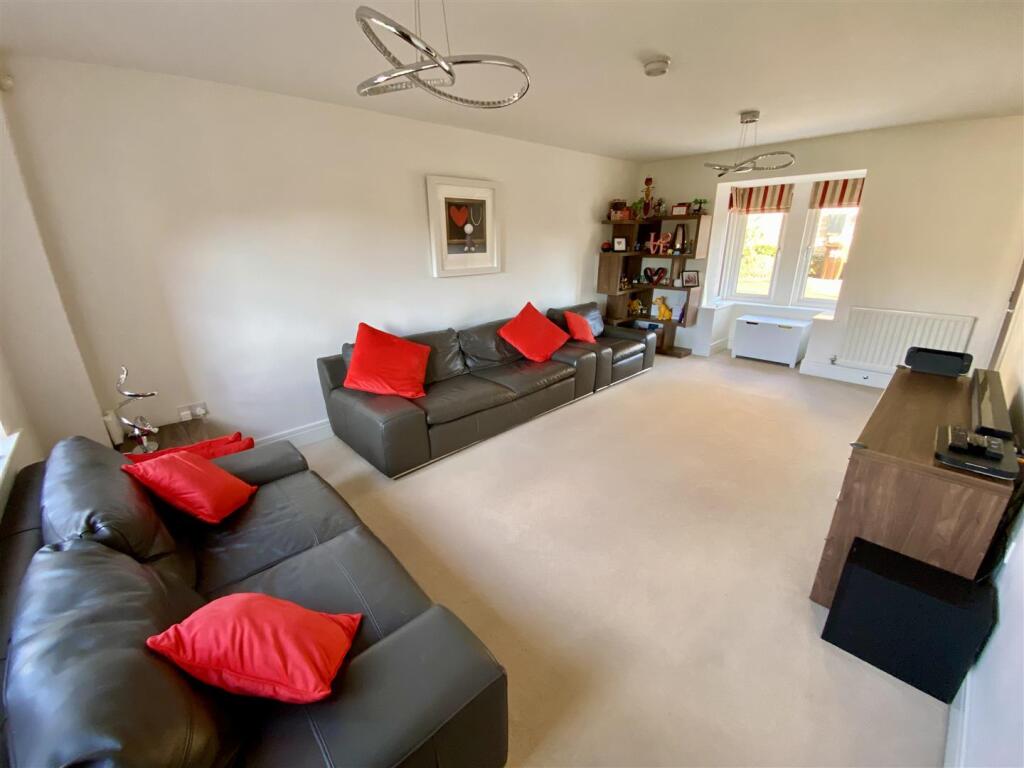 Bramleys Estate Agents - Moorcroft Close - Mirfiel