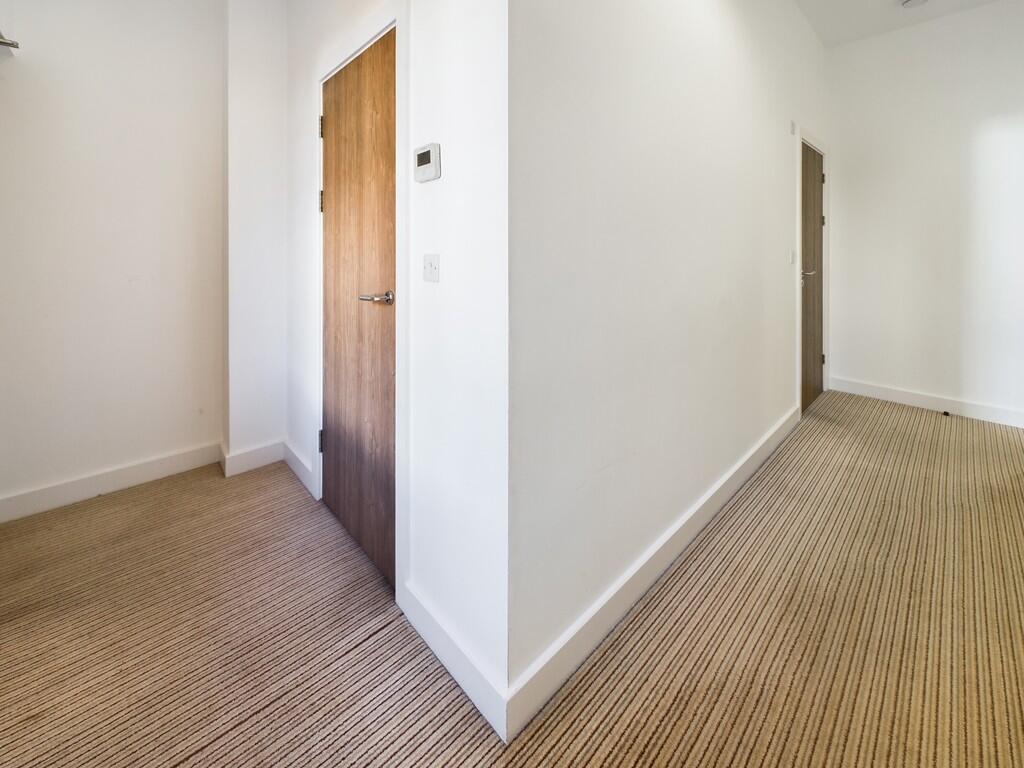 CAM02089G0-PR0416...