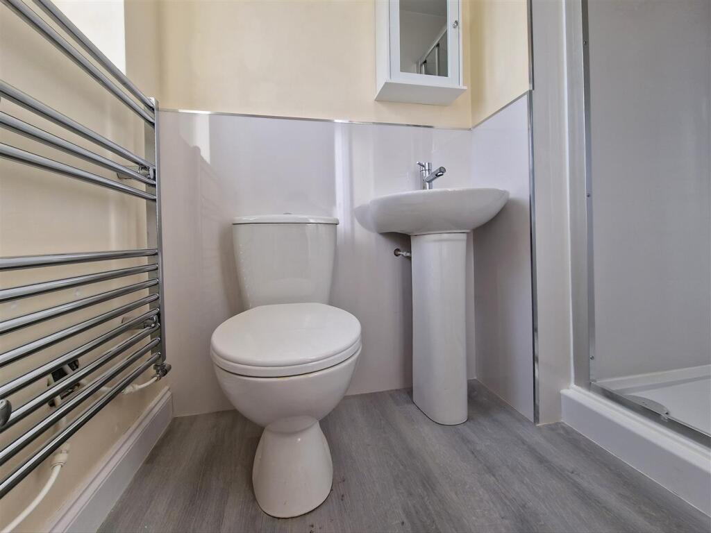 En-suite 2