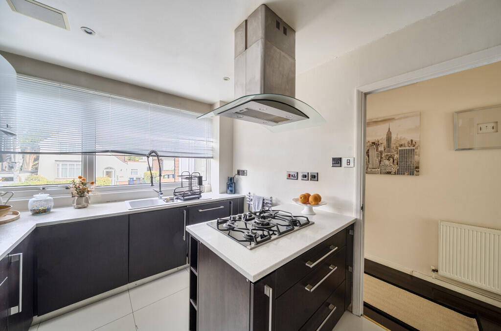 1360132-2-68dd544...